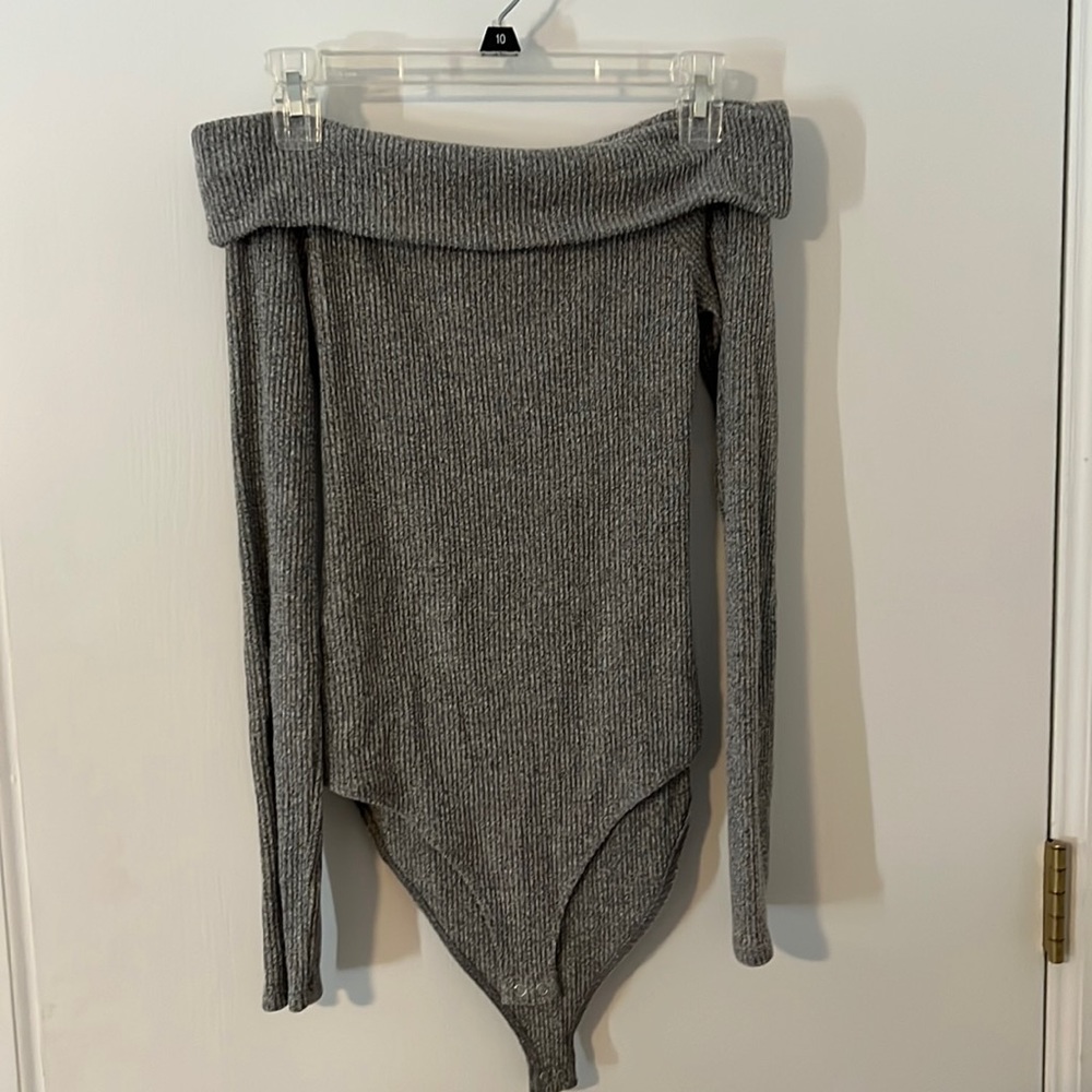 Off shoulder bodysuit